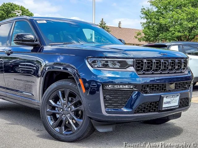 New 2026 Fathom Blue Pearl-Coat Exterior Paint Jeep Limited Reserve image 2