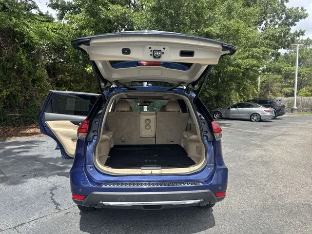 Used 2019 Blue Nissan SL image 12