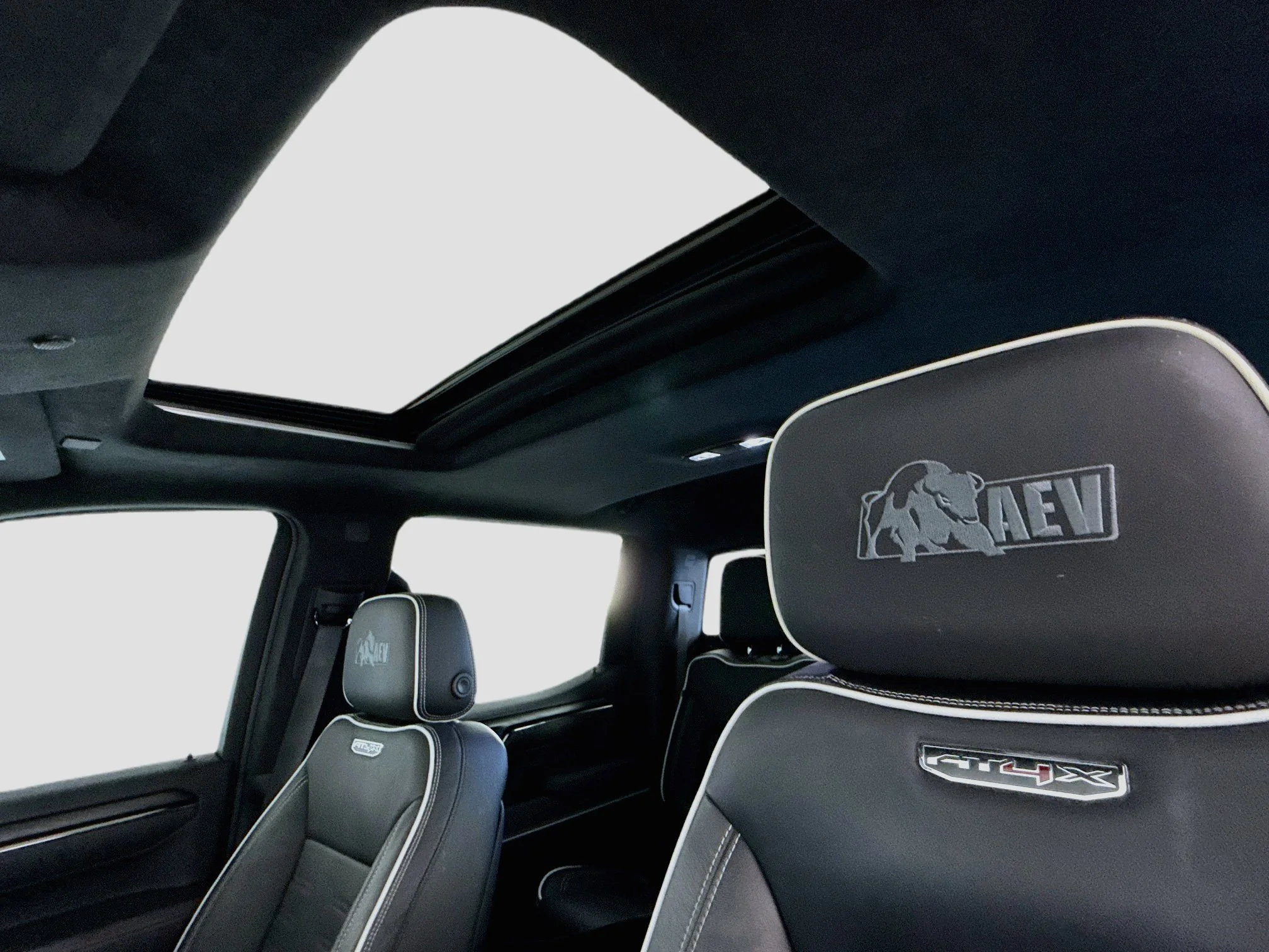 Used 2024 Onyx Black GMC AT4X image 24