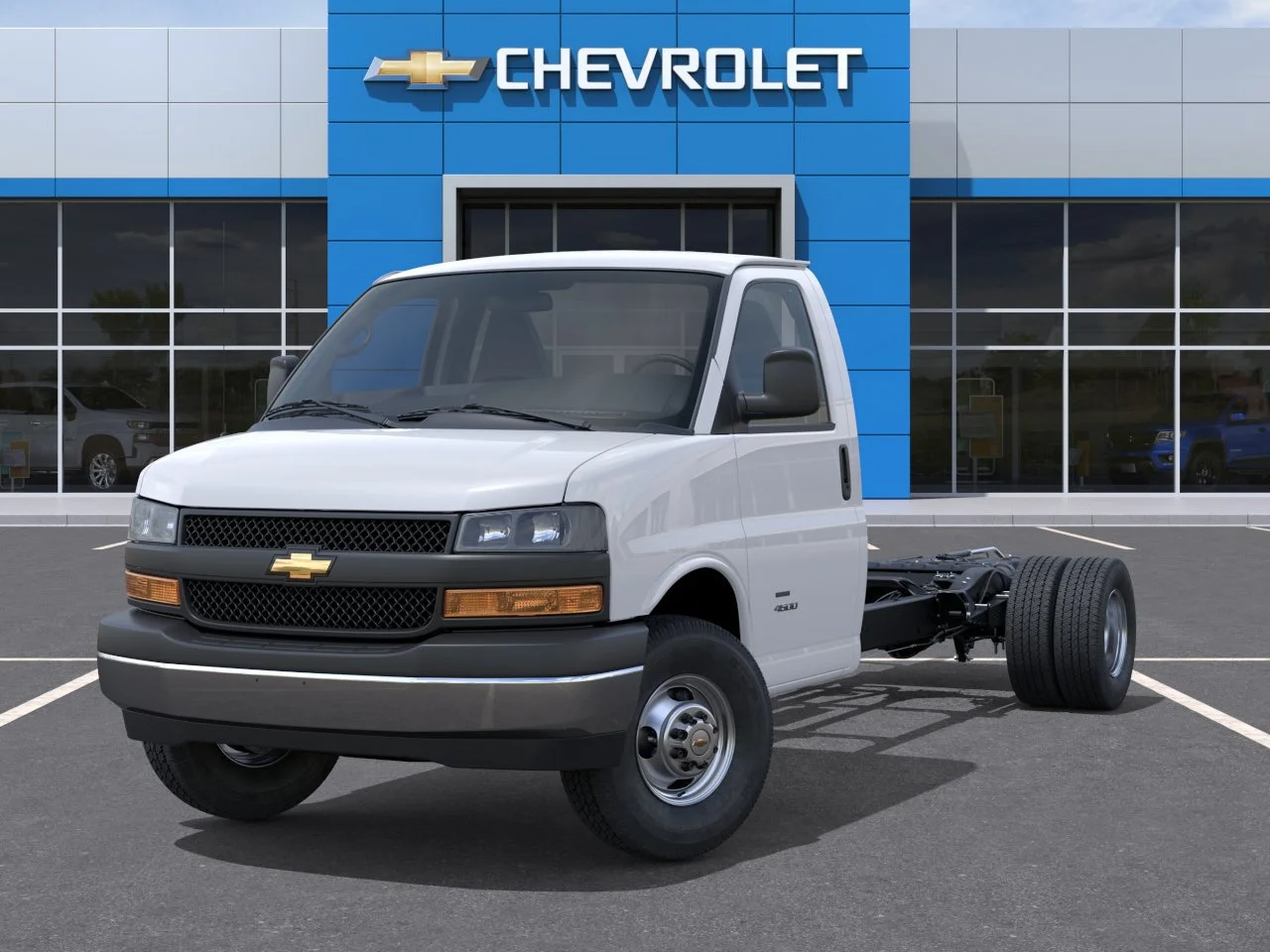 New 2026 Summit White Chevrolet 1WT image 6