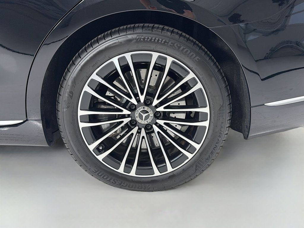 Used 2023 Black Mercedes-Benz S 580 4MATIC® Sedan image 35