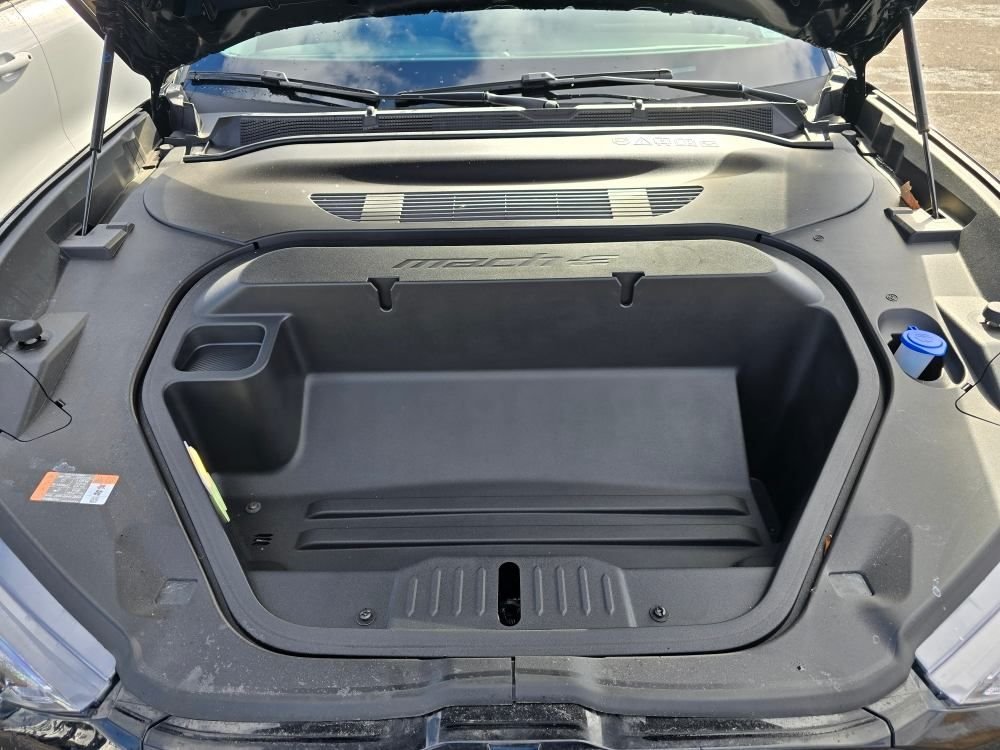 Used 2025 Black Ford Premium image 29