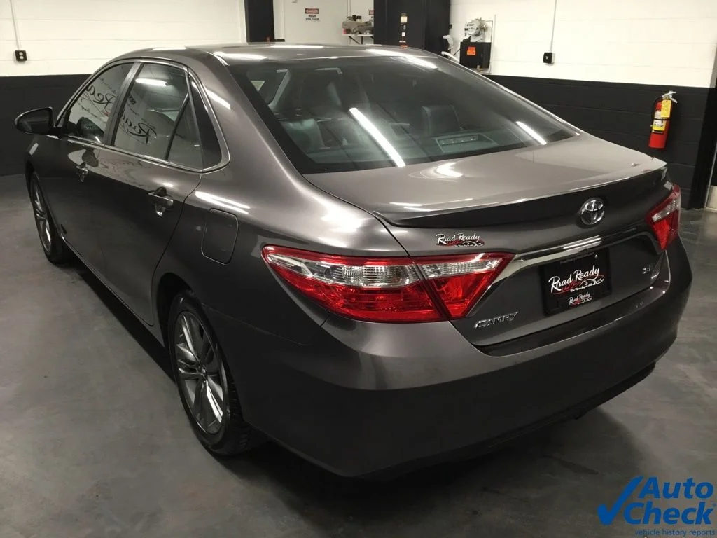 Used 2017 Gray Toyota SE image 7