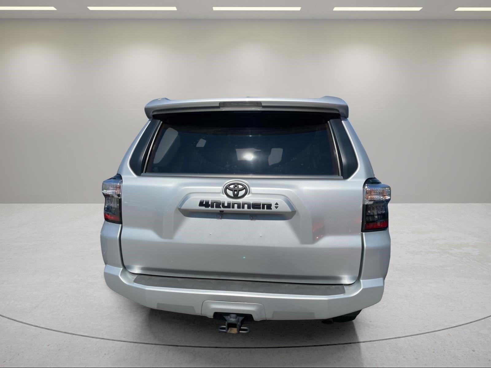 Used 2021 Classic Silver Metallic Toyota SR5 Premium image 14