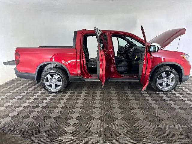 Used 2024 Red Honda TrailSport image 16