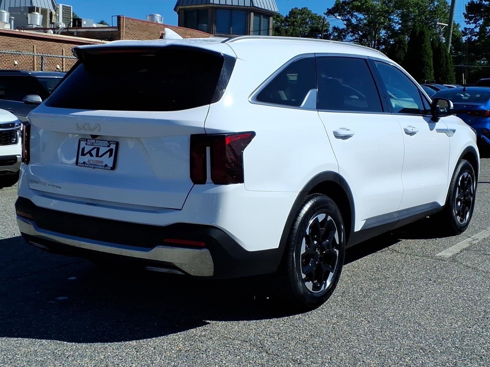 Certified Used 2024 Glacial White Pearl Kia S image 22