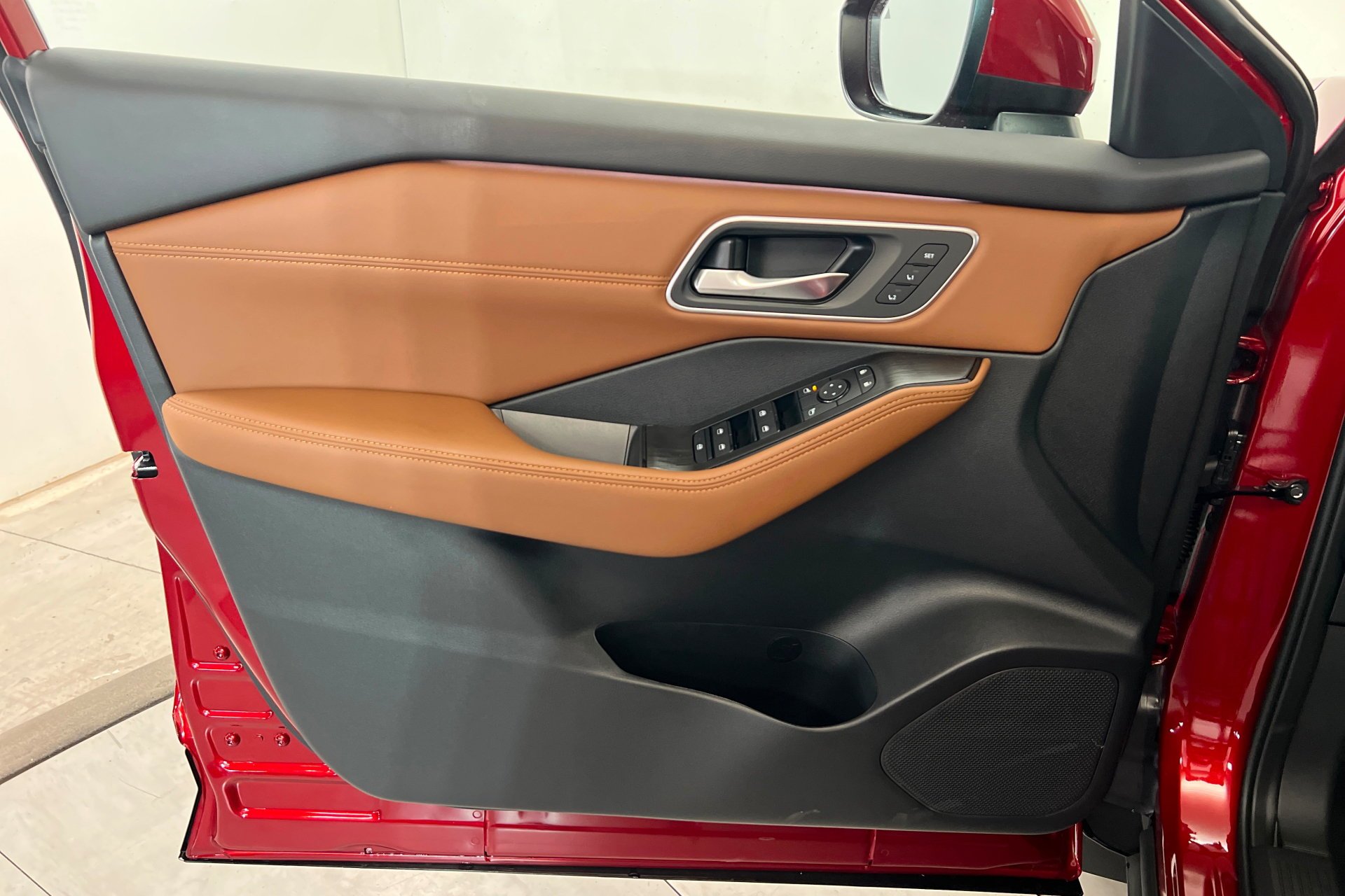 New 2026 Scarlet Ember Tintcoat Nissan Platinum image 19