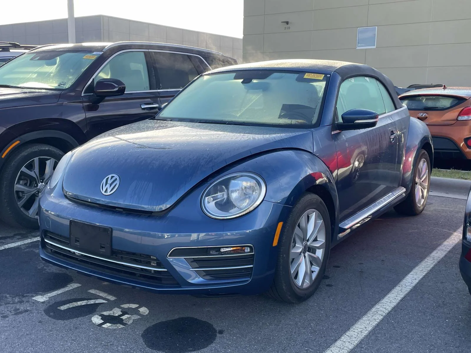 Used 2017 Silk Blue Metallic/Black Roof Volkswagen 1.8T S image 2