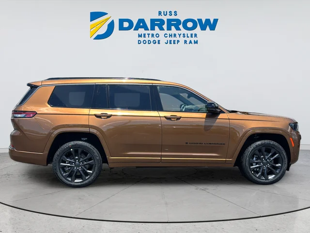 New 2026 Copper Shino Metallic Clear-Coat Exterior Paint Jeep Limited Reserve image 6