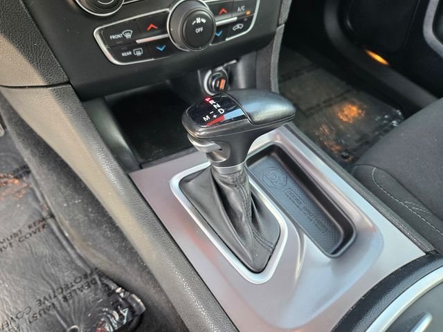 Used 2023 Gray Dodge SXT image 13