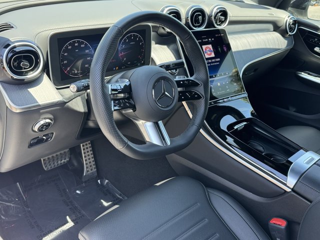 Certified Used 2025 Polar White Mercedes-Benz GLC 300 image 17