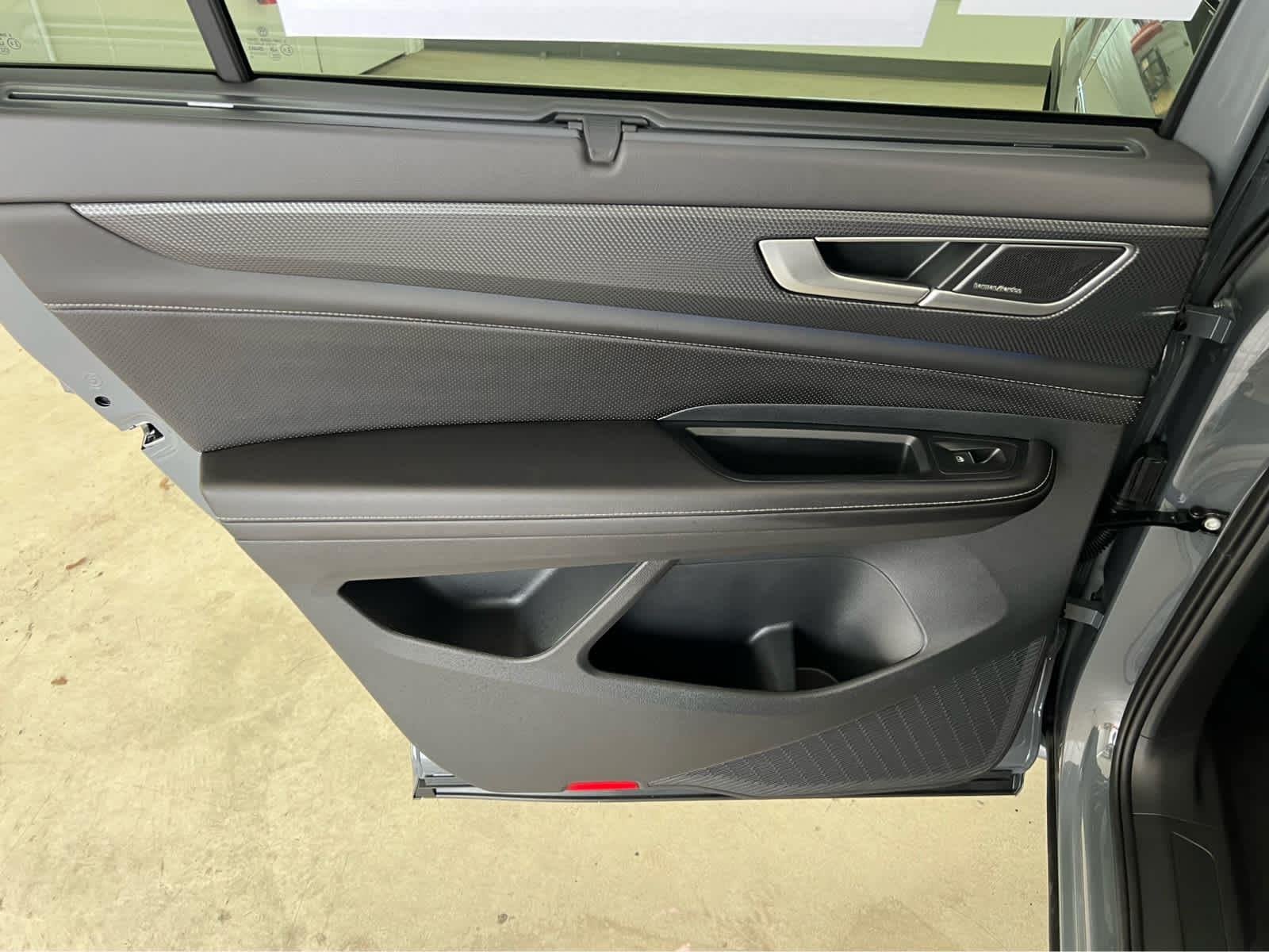 2026 Volkswagen Atlas Cross Sport SEL Premium R-LINE - Photo 28