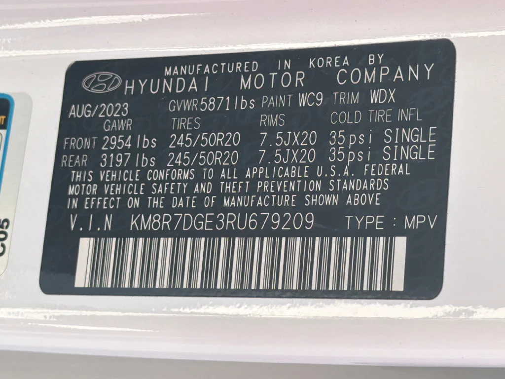 Used 2024 White Hyundai Calligraphy image 35