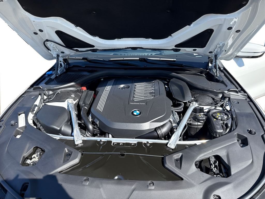 2026 BMW 8 Series 840i - Photo 10