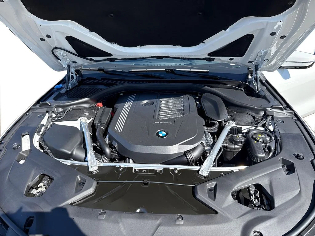 2026 BMW 8 Series 840i - Photo 10