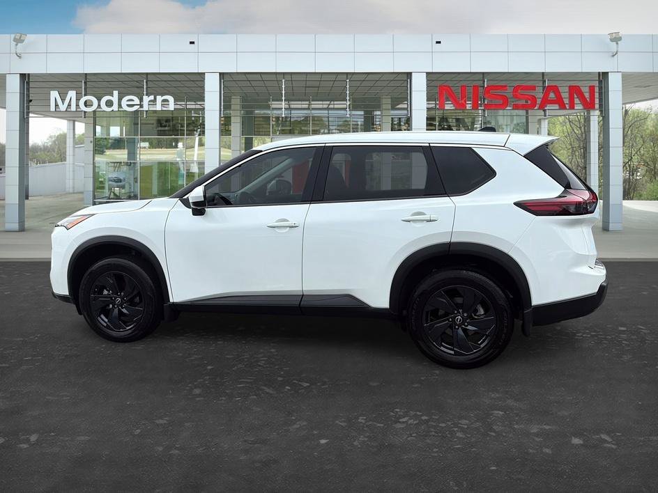 Certified Used 2026 Everest White Pearl Tricoat Nissan SV image 2