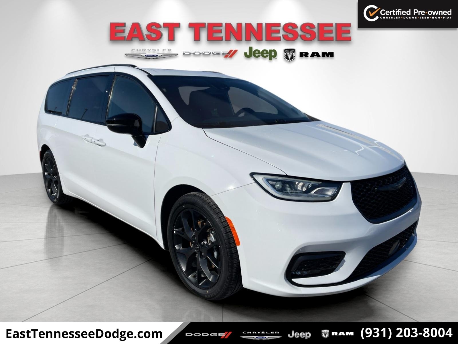2025 Chrysler Pacifica Limited's photo