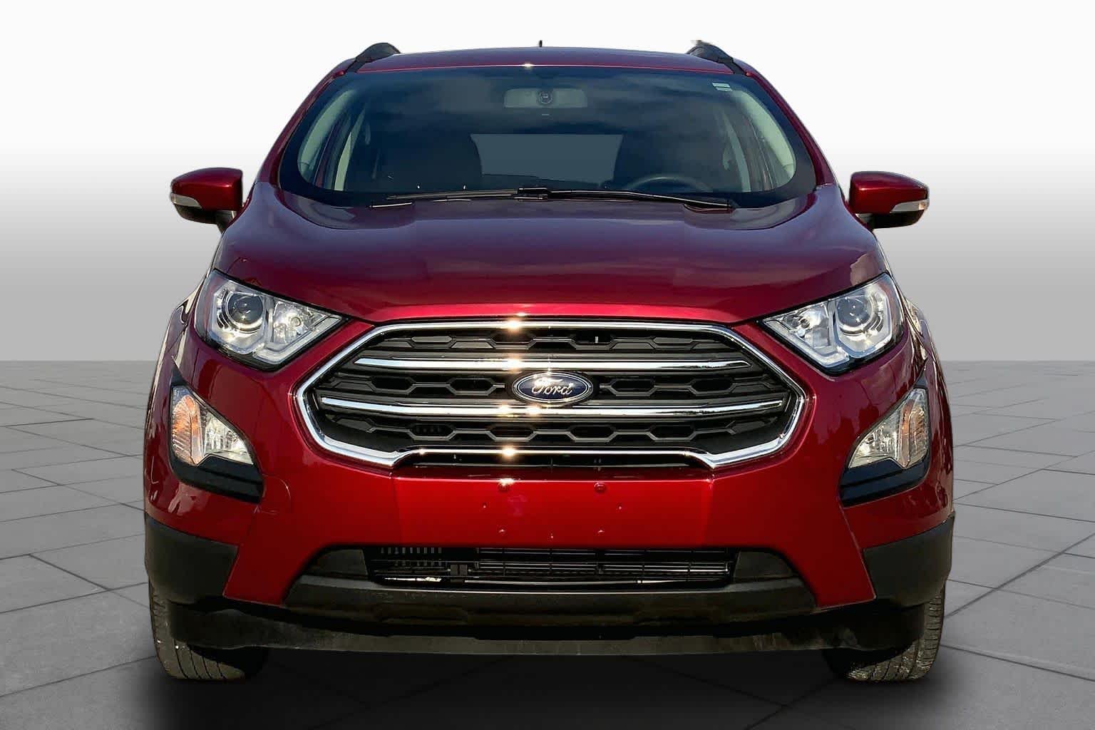 Used 2021 Ruby Red Metallic Tinted Clearcoat Ford SE image 4