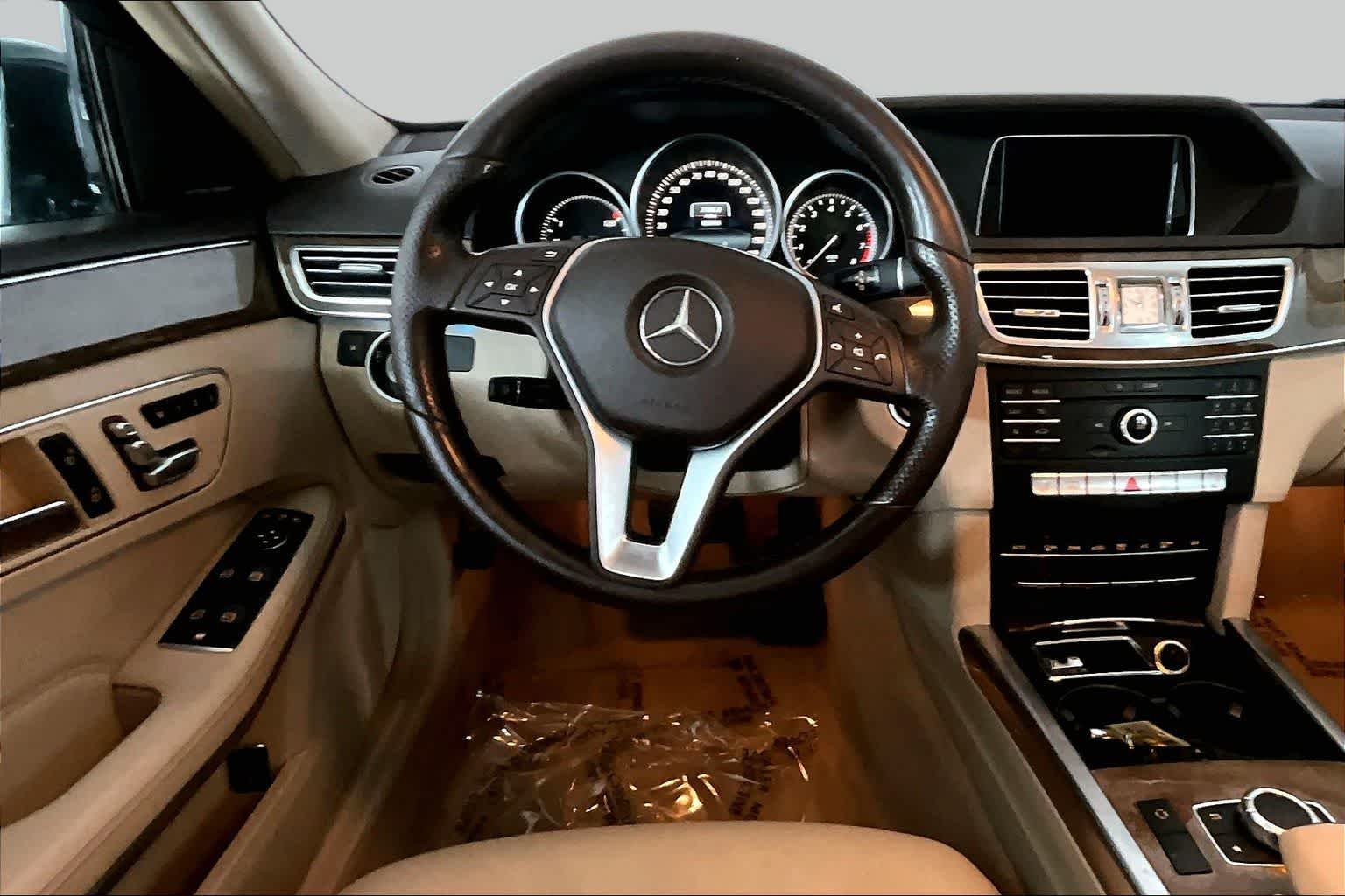 Used 2016 Steel Grey Metallic Mercedes-Benz E 350 Luxury image 6