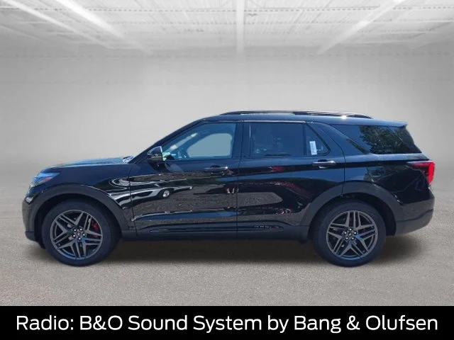 New 2026 Agate Black Metallic Ford ST image 4
