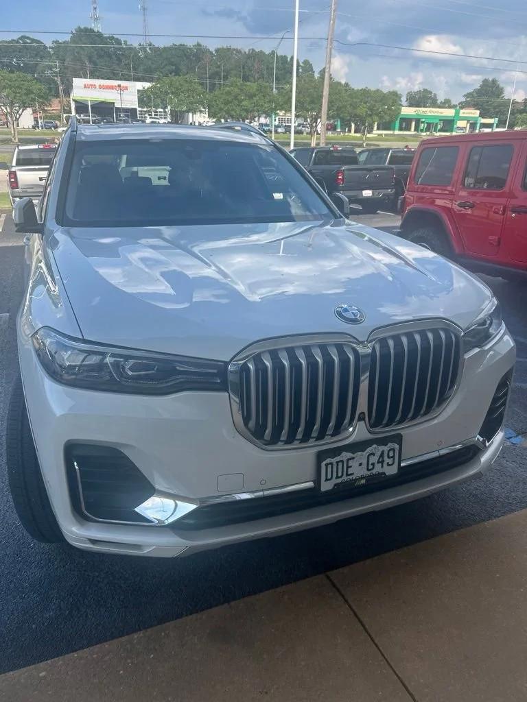 Used 2019 Mineral White Metallic BMW xDrive40i image 10