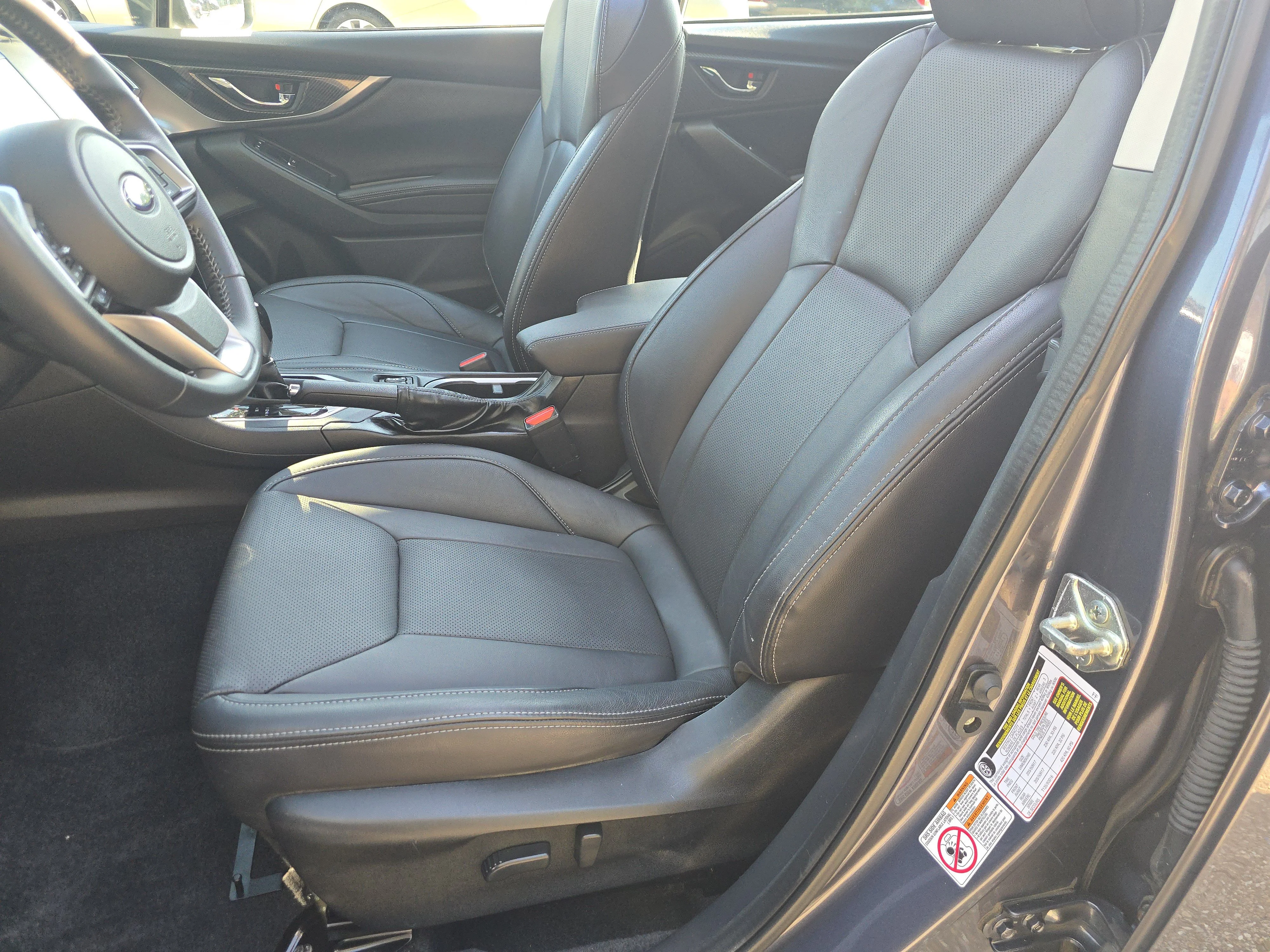Used 2017 Carbide Gray Metallic Subaru Limited image 20
