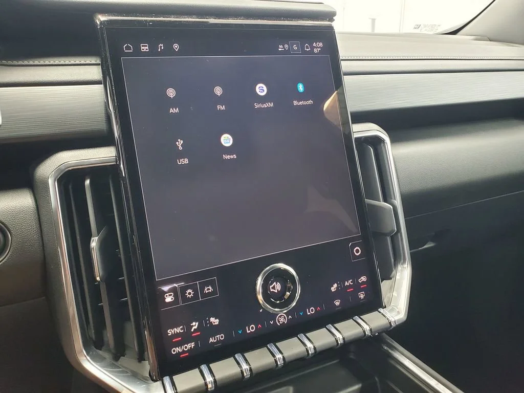 New 2026 Sterling Metallic GMC Elevation image 20