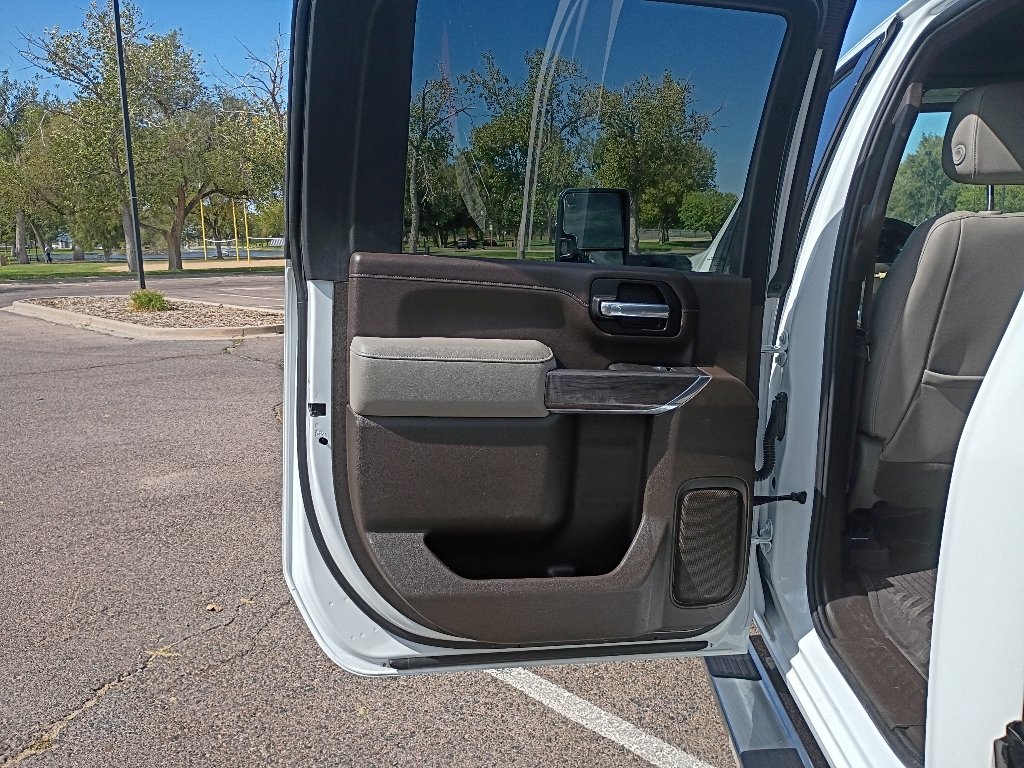 Used 2021 Summit White Chevrolet LTZ image 18