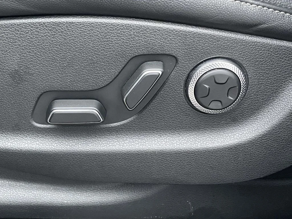 Used 2024 Savile Silver Genesis 3.5T (A8) image 8