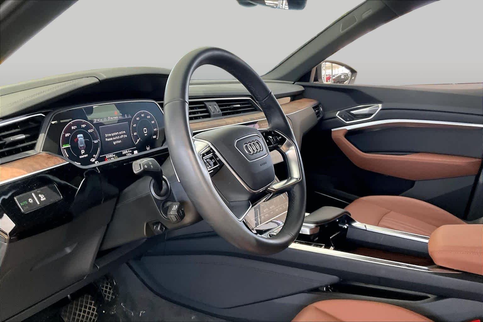 Used 2022 Brilliant Black Audi Premium Plus image 17