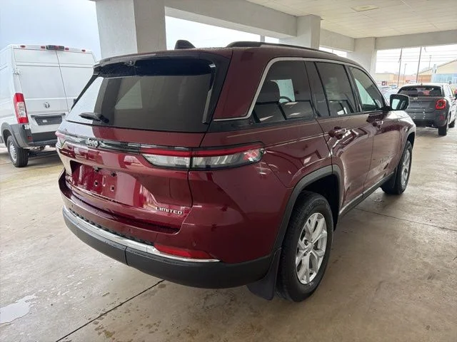 Used 2023 Red Jeep Limited image 9