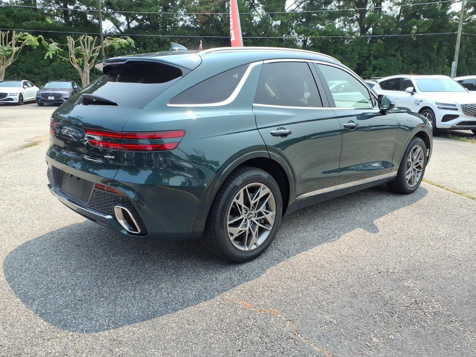 Used 2024 Cardiff Green Genesis 2.5T image 6