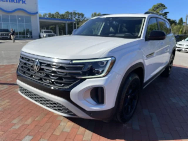 2024 Volkswagen Atlas Peak Edition