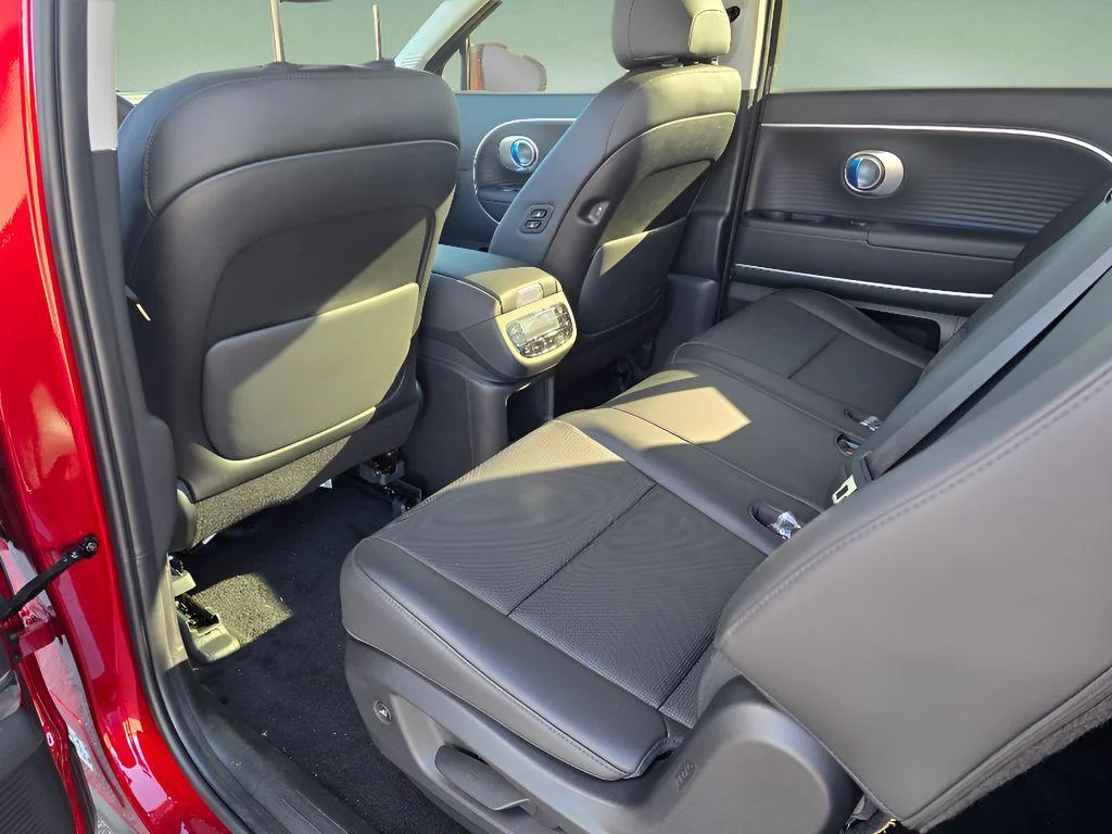 2026 Hyundai IONIQ 9 SEL - Photo 15