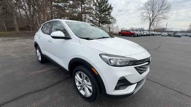Used 2023 Summit White Buick Preferred image 2