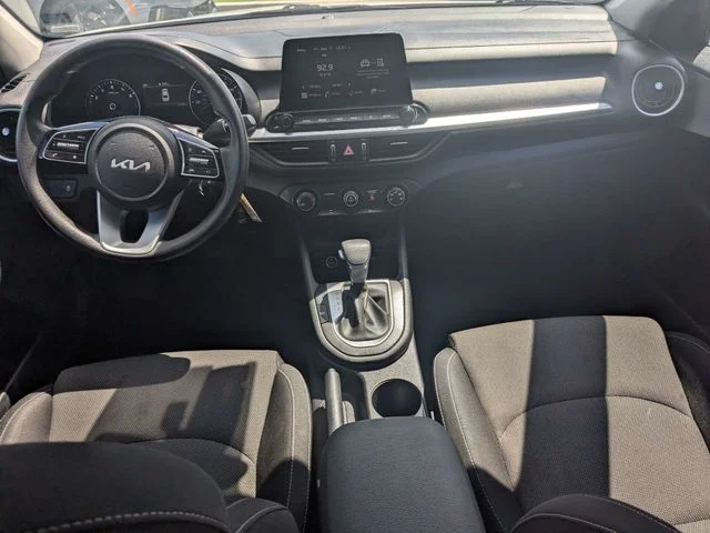 Used 2024 White Kia LXS image 13