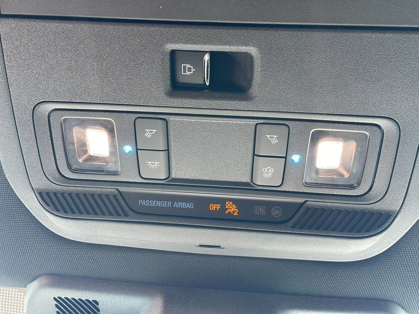 New 2026 Carbonized Gray Metallic Ford XLT image 26
