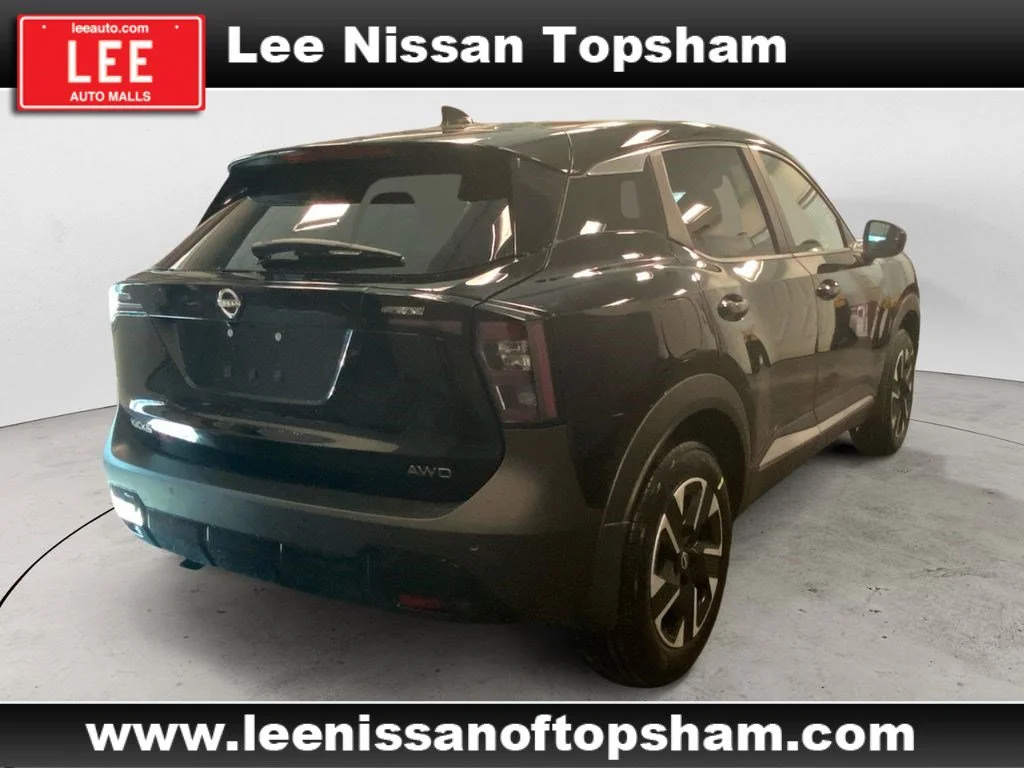 Used 2025 Super Black Nissan SV image 6