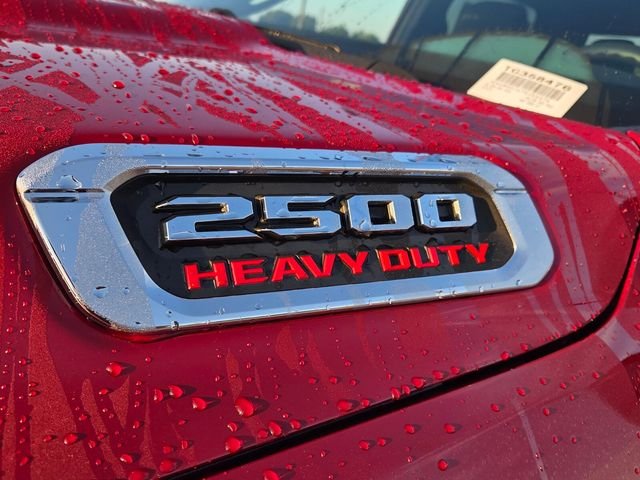 New 2026 Molten Red Pearl-Coat Exterior Paint RAM Tradesman image 18