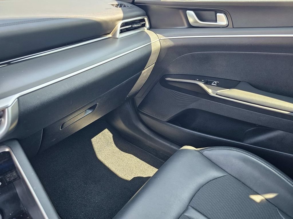 Used 2022 Black Kia GT-Line image 31
