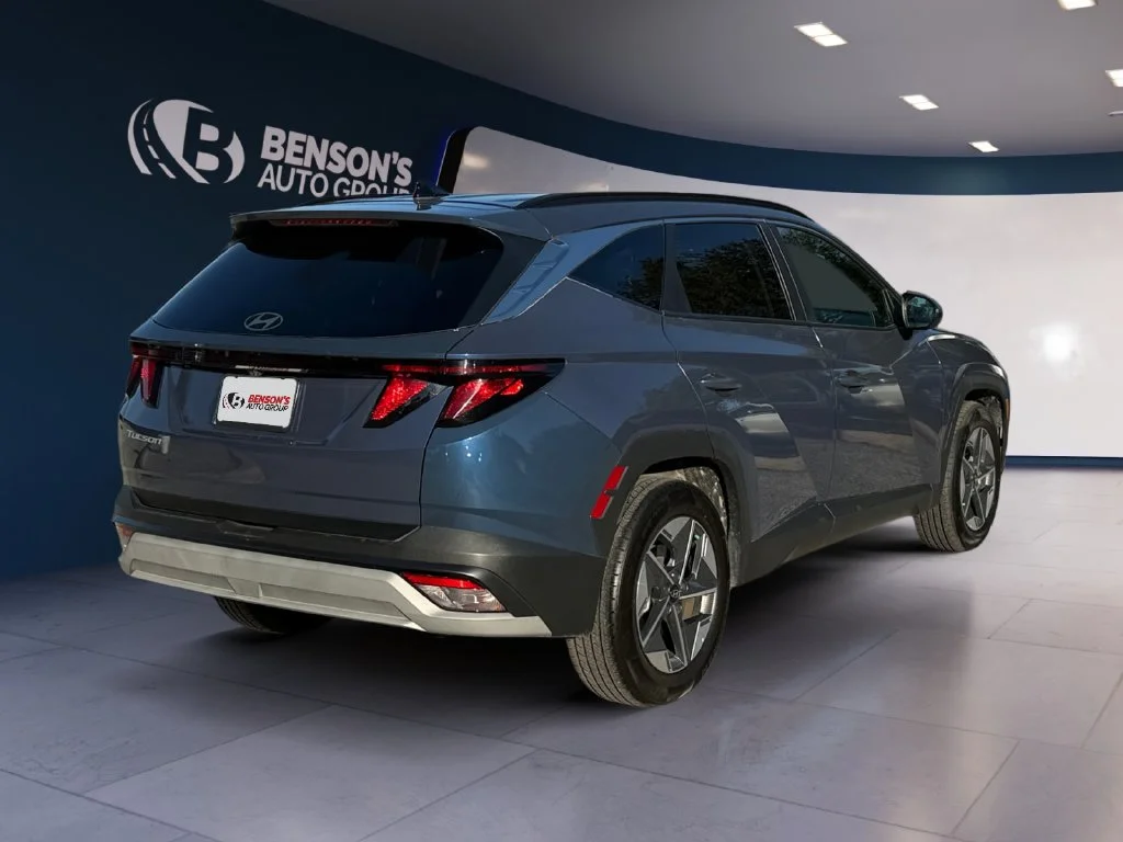 Used 2025 Blue Hyundai SEL image 5