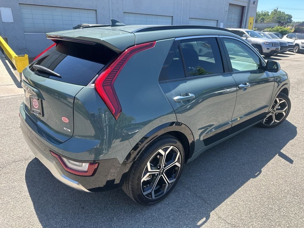 Used 2023 Green Kia SX Touring image 6