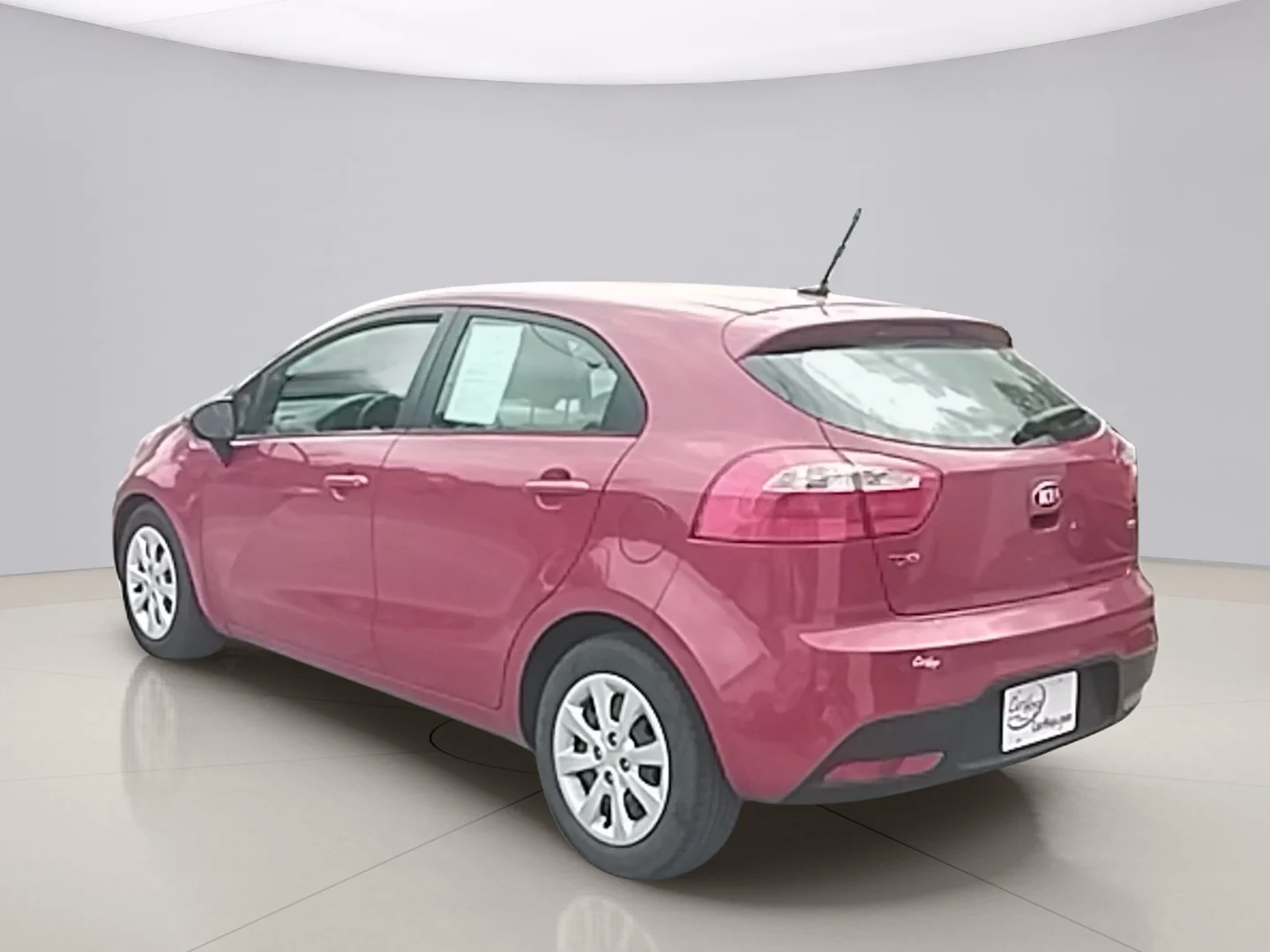 Used 2014 Red Kia LX image 3