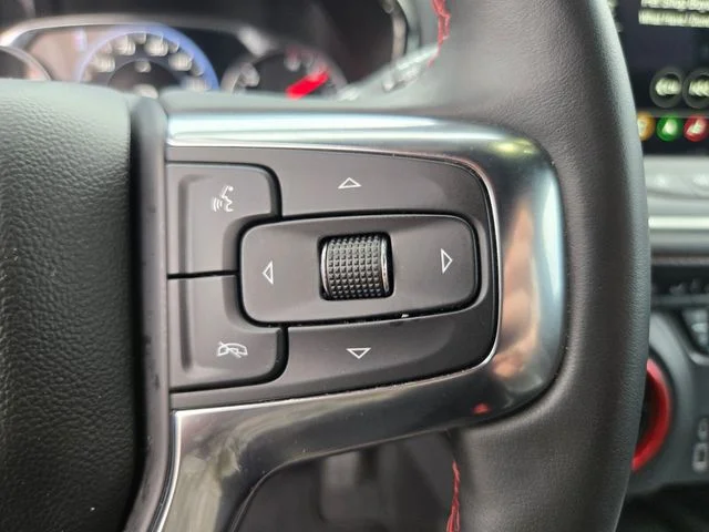 Used 2025 Gray Chevrolet RS image 33