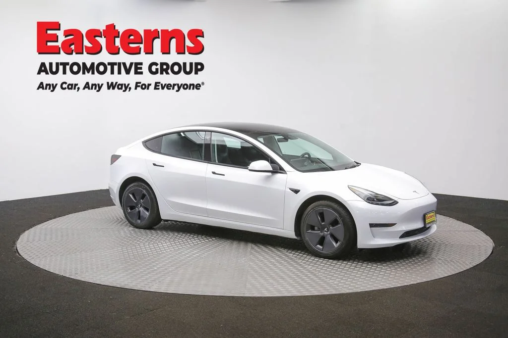 Used 2023 White Tesla Base image 42