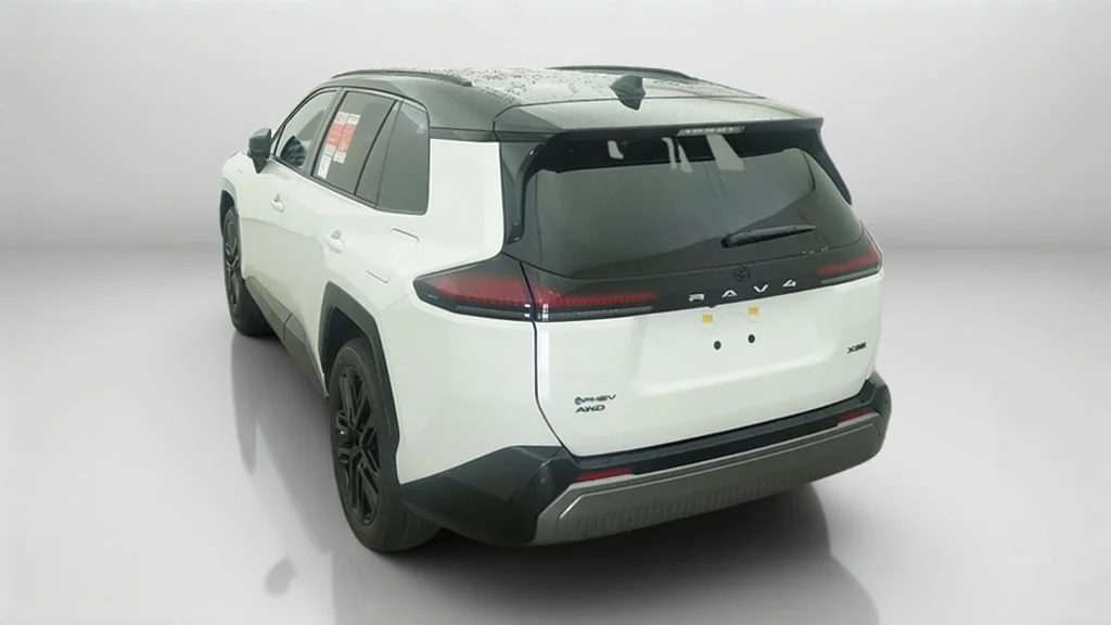 New 2026 Wind Chill Pearl with Midnight Black Metallic roof Toyota XSE image 13