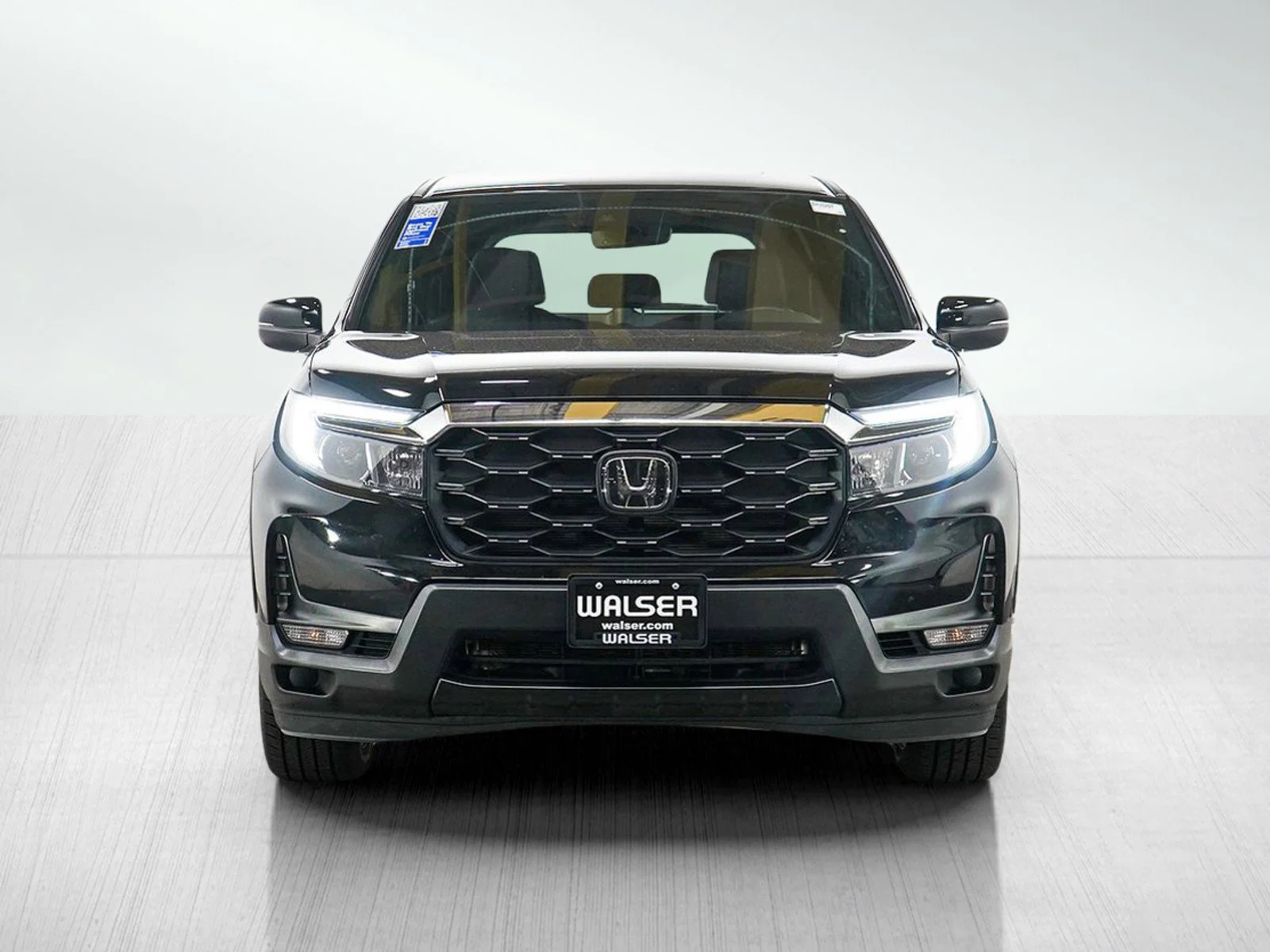 Used 2023 Black Honda EX-L AWD image 8