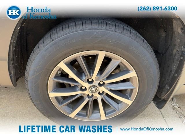 Used 2017 Predawn Gray Mica Toyota XLE image 3