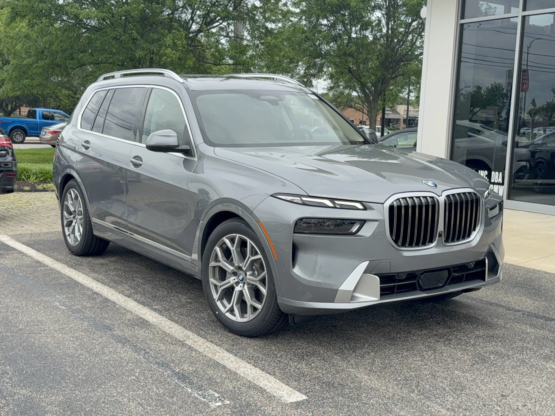 New 2026 Skyscraper Grey Metallic BMW xDrive40i image 1