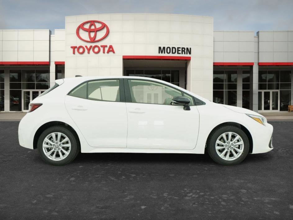 New 2026 Ice Cap Toyota SE image 17